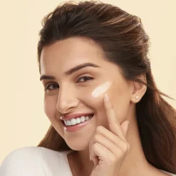 Vitamin Enriched Face Base Moisturizer + Primer