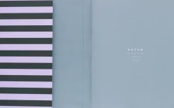 Weekly Planner med syet ryg, Rosa og grøn stribe