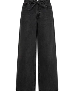 XL STRAIGHT INFLUENTIAL LADY